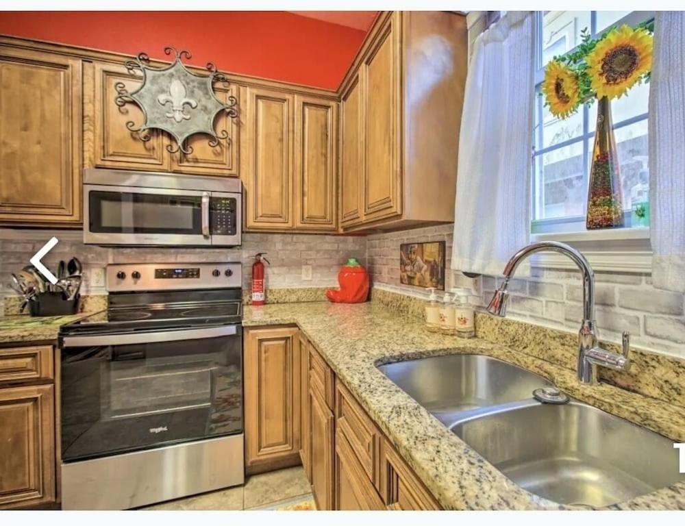 Midcity Charm New Orleans Bagian luar foto